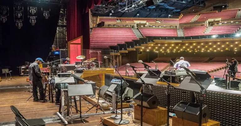 Grand Ole Opry Tour