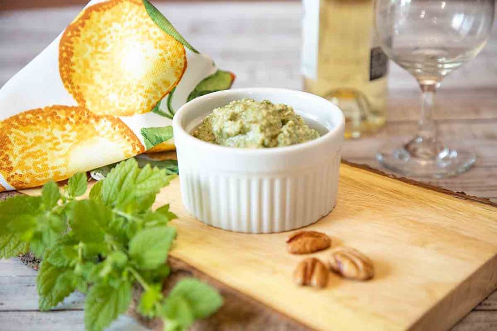 5 Delicious Lemon Balm Recipes You Must Try 5